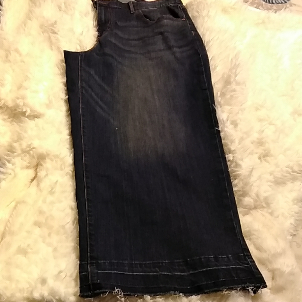 EVRI wide leg cropped pants